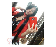 chica trans natural colombiana complaciente